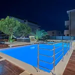 Liberty Living Znjan Appartement *