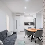 Liberty Living Znjan Appartement *