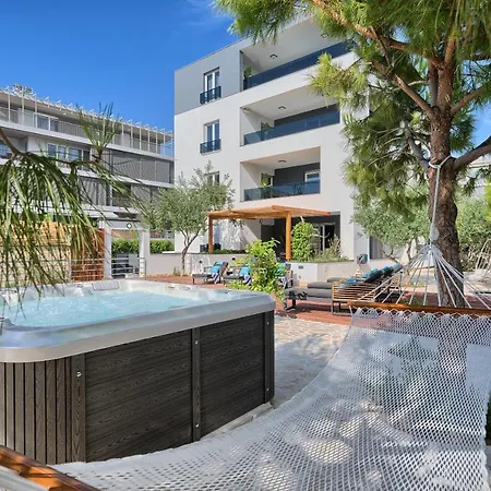 Liberty Living Znjan Appartement Split