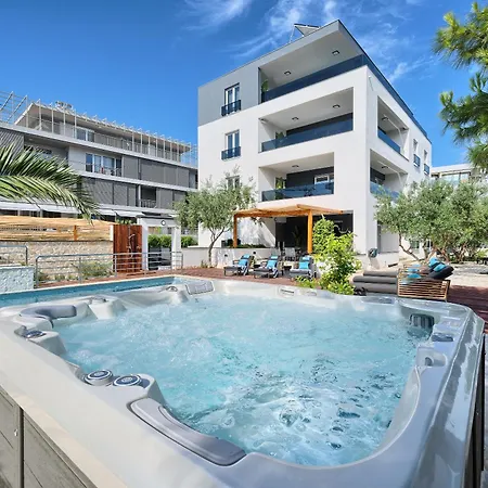Apartman Liberty Living Znjan *
