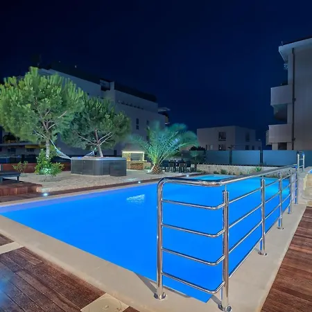 Liberty Living Apartment *