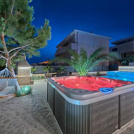 Apartment Liberty Living Znjan *