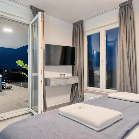 Apartment Liberty Living Znjan *