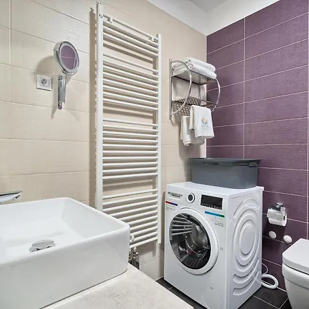 Liberty Living Znjan * Split