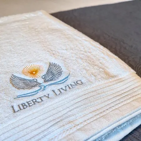 公寓 Liberty Living *