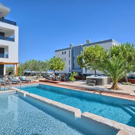 Liberty Living Znjan *