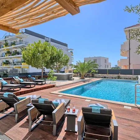 Apartment Liberty Living Znjan *