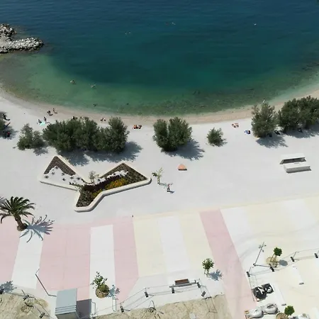 Liberty Living * Split