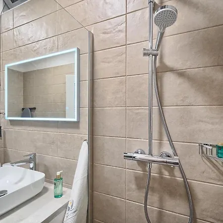 Liberty Living Znjan Appartamento